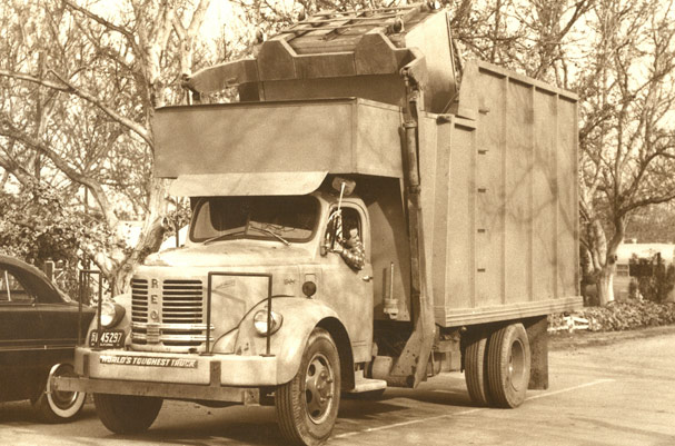 PSDS Historical photo of front loader truck